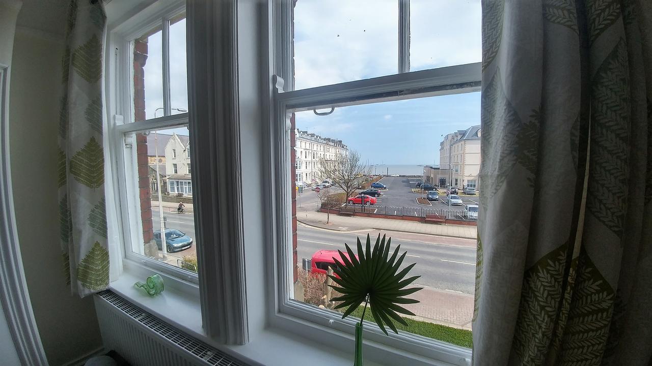 The Mon Fort Bridlington Exterior photo